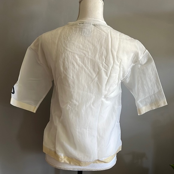 Nike Tee - Picture 2 of 4